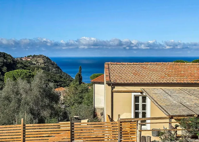 House With Pergola And Stunning Sunset On Elba *